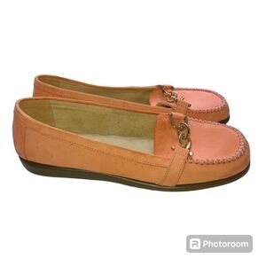 Aerosoles Stitch and Turn Coral Suede Loafers Size 7.5